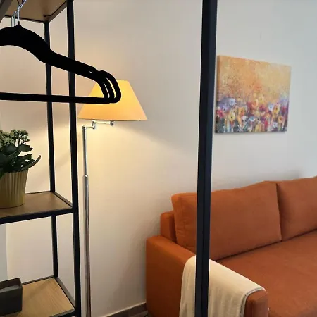 Cozy & Quiet Seaside Apartman