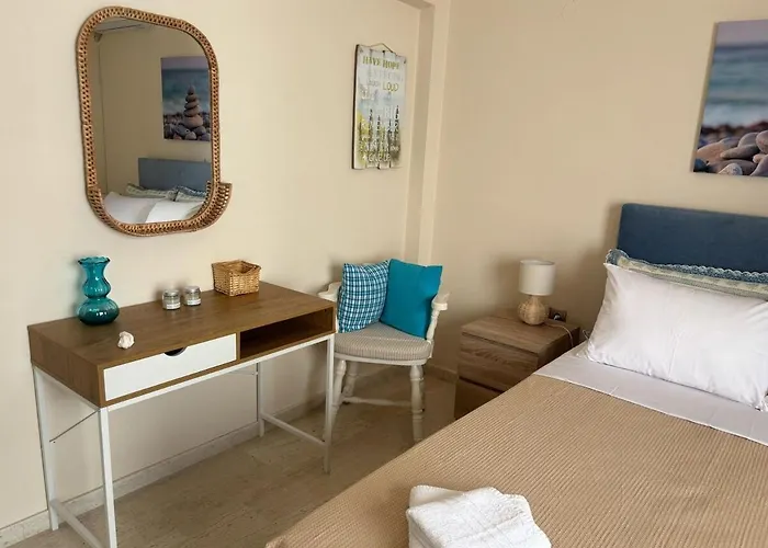 Cozy & Quiet Seaside דירה לוטראקי